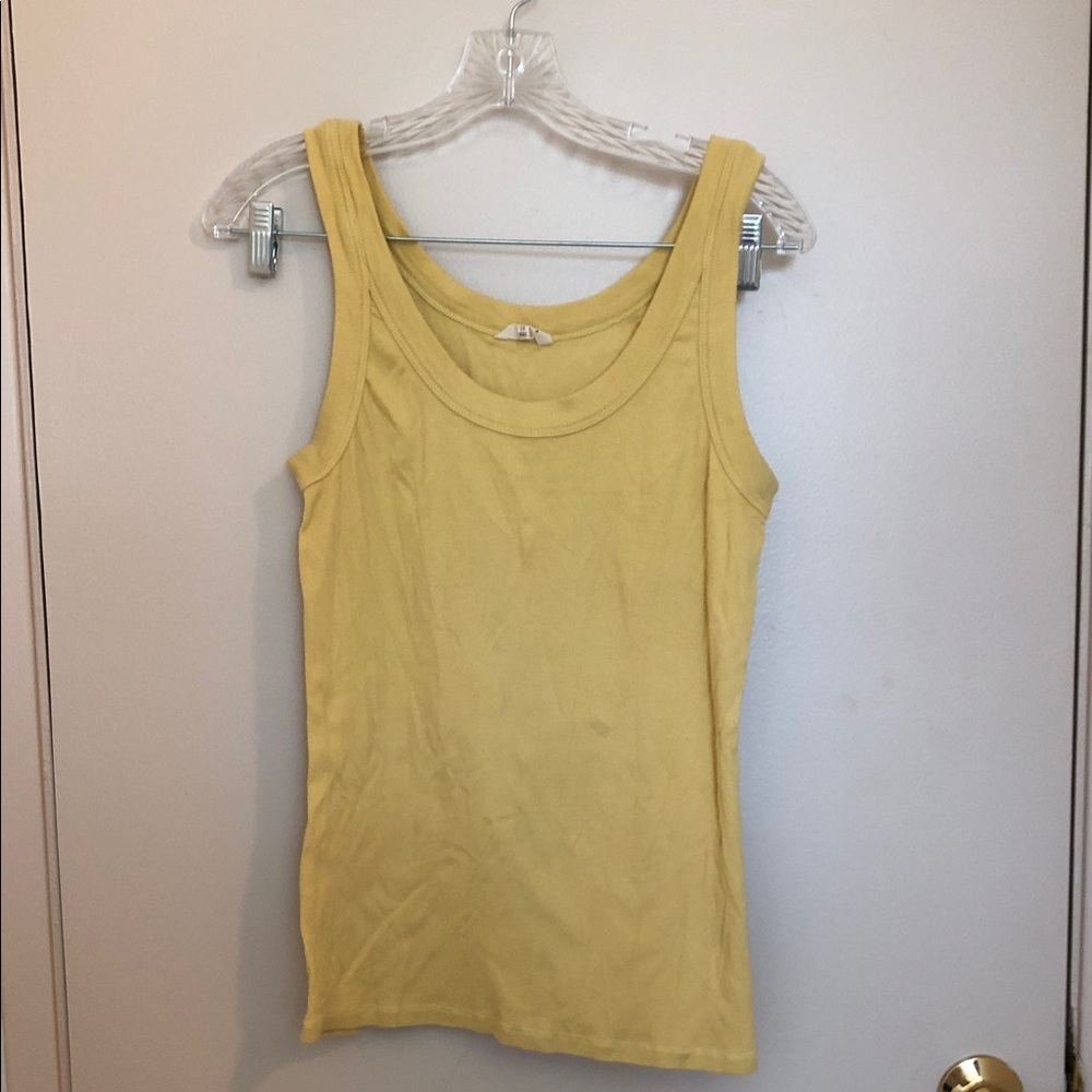 Everyday Women's Scoop Neck Tank Top in Soft Yellow